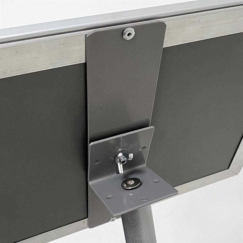 BASIC Infostand A4 - 92mm hög v- snäppramar profil 25mm, silver #7