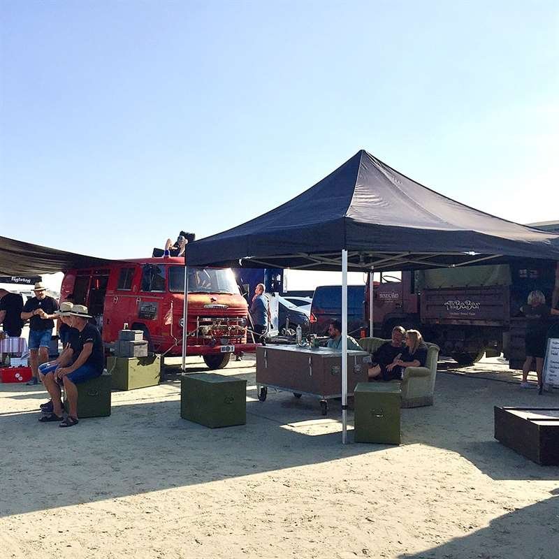 Eventtält Lux, 4 x 4 m, alu/silver med svart topp #12