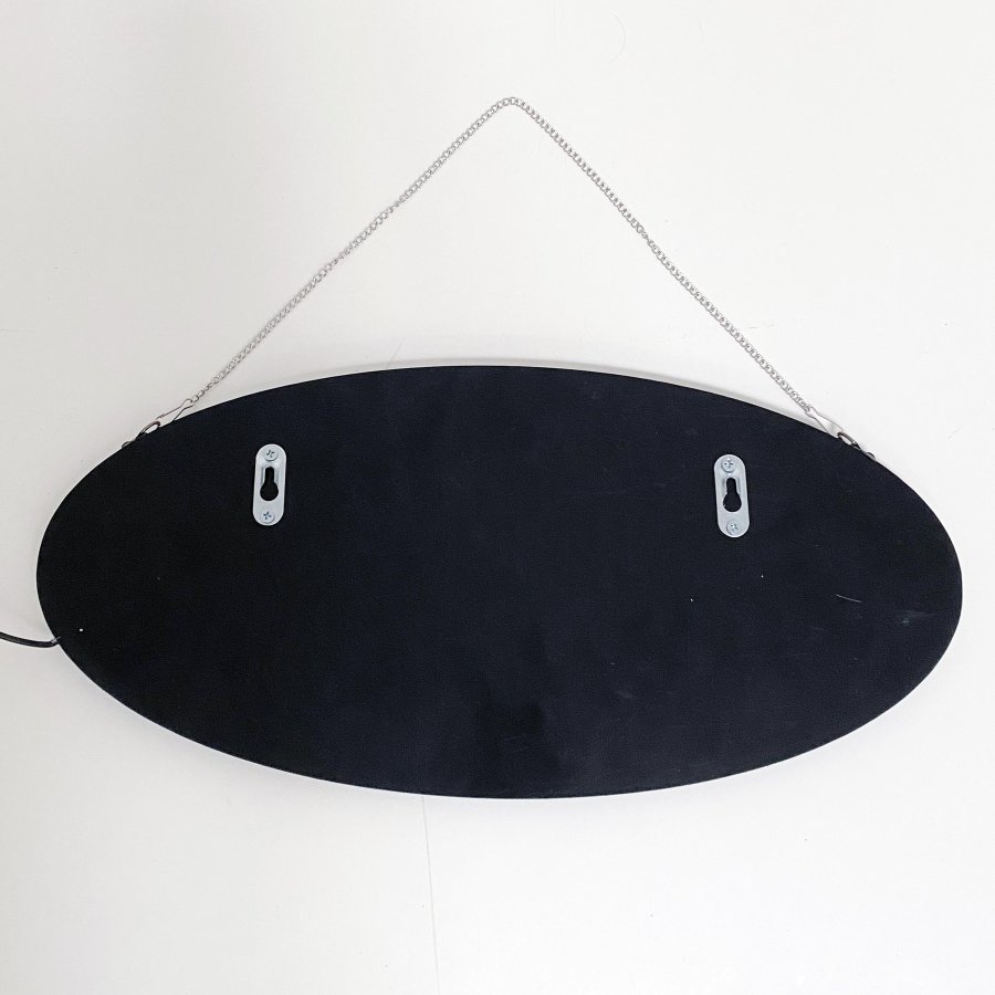 Attraktiv LED Öppen Skylt - Svart Design med Röd Text och Blå Cirkel